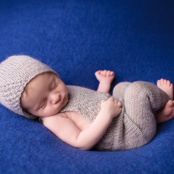 Marcel-fotografia-noworodkowa-gdynia-gdańsk-trójmiasto-sopot-sesja-zdjęciowa-noworodkowa