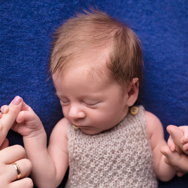 Marcel-fotografia-noworodkowa-gdynia-gdańsk-trójmiasto-sopot-sesja-zdjęciowa-noworodkowa