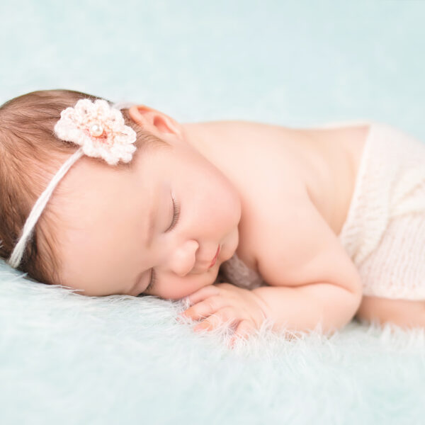 Milenka-fotografia-noworodkowa-gdynia-gdańsk-trójmiasto-sopot-sesja-zdjęciowa-noworodkowa