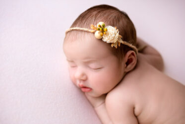 Kasieńka-fotografia-noworodkowa-gdynia-gdańsk-trójmiasto-sopot-sesja-zdjęciowa-noworodkowa