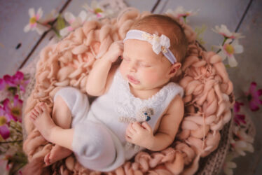 Iga-fotografia-noworodkowa-gdynia-gdańsk-trójmiasto-sopot-sesja-zdjęciowa-noworodkowa