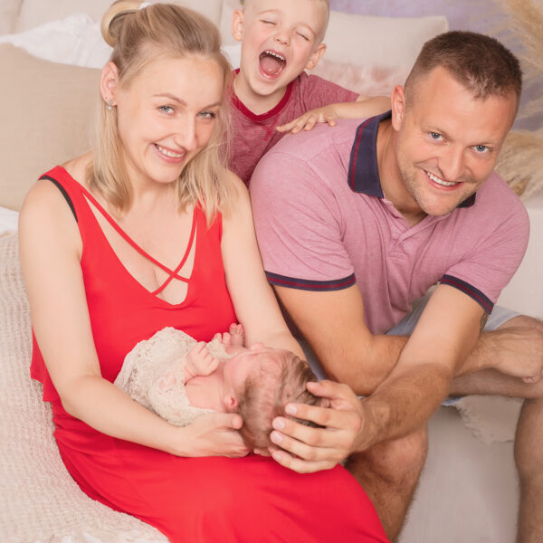 Iza-fotografia-noworodkowa-gdynia-gdańsk-trójmiasto-sopot-sesja-zdjęciowa-noworodkowa