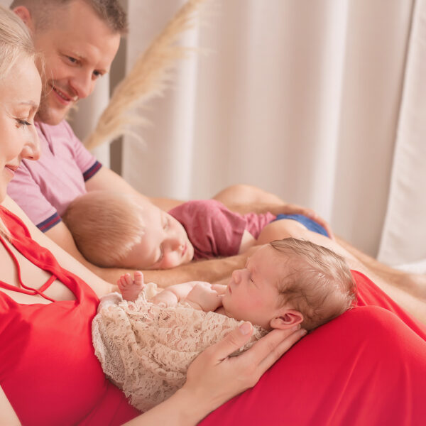 Iza-fotografia-noworodkowa-gdynia-gdańsk-trójmiasto-sopot-sesja-zdjęciowa-noworodkowa