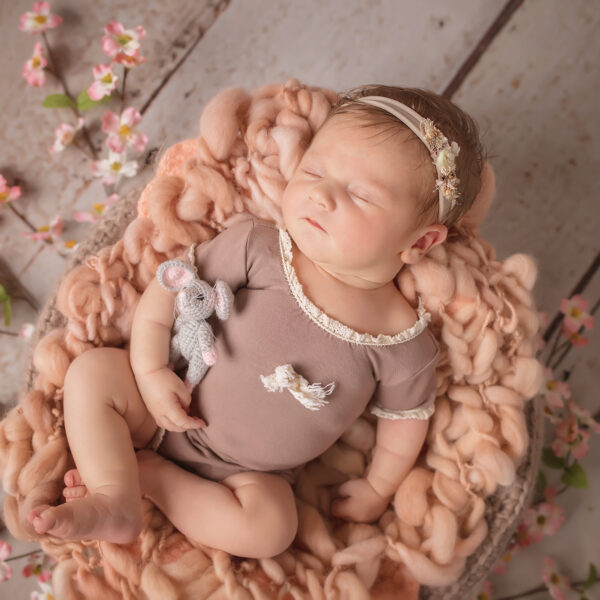 Iza-fotografia-noworodkowa-gdynia-gdańsk-trójmiasto-sopot-sesja-zdjęciowa-noworodkowa