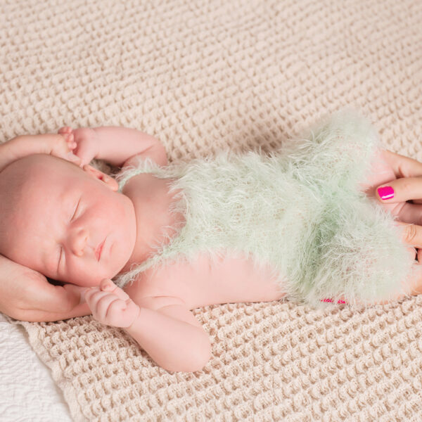 Miłosz-fotografia-noworodkowa-gdynia-gdańsk-trójmiasto-sopot-sesja-zdjęciowa-noworodkowa