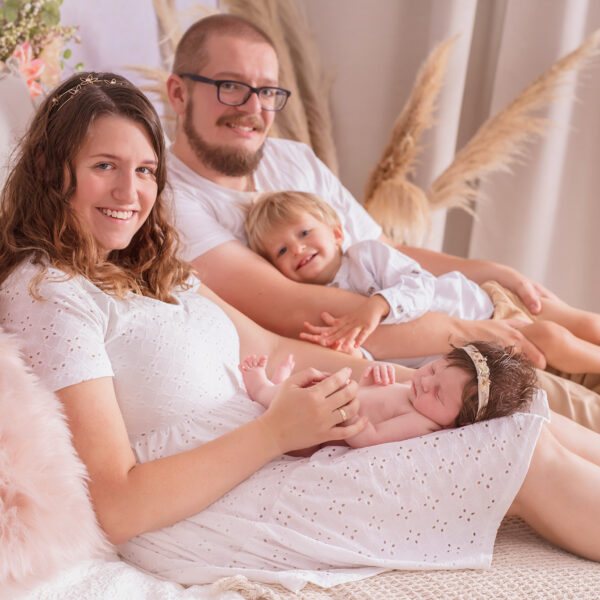 Zosia-fotografia-noworodkowa-gdynia-gdańsk-trójmiasto-sopot-sesja-zdjęciowa-noworodkowa