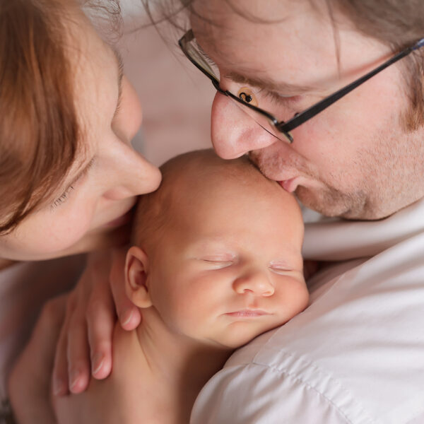 Amelia-fotografia-noworodkowa-gdynia-gdańsk-trójmiasto-sopot-sesja-zdjęciowa-noworodkowa