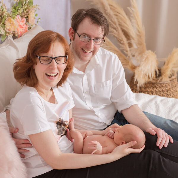 Amelia-fotografia-noworodkowa-gdynia-gdańsk-trójmiasto-sopot-sesja-zdjęciowa-noworodkowa