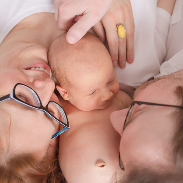 Amelia-fotografia-noworodkowa-gdynia-gdańsk-trójmiasto-sopot-sesja-zdjęciowa-noworodkowa