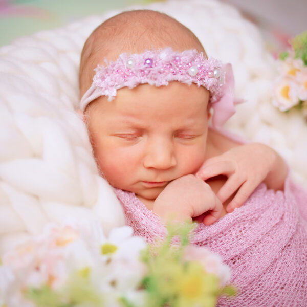 Amelia-fotografia-noworodkowa-gdynia-gdańsk-trójmiasto-sopot-sesja-zdjęciowa-noworodkowa