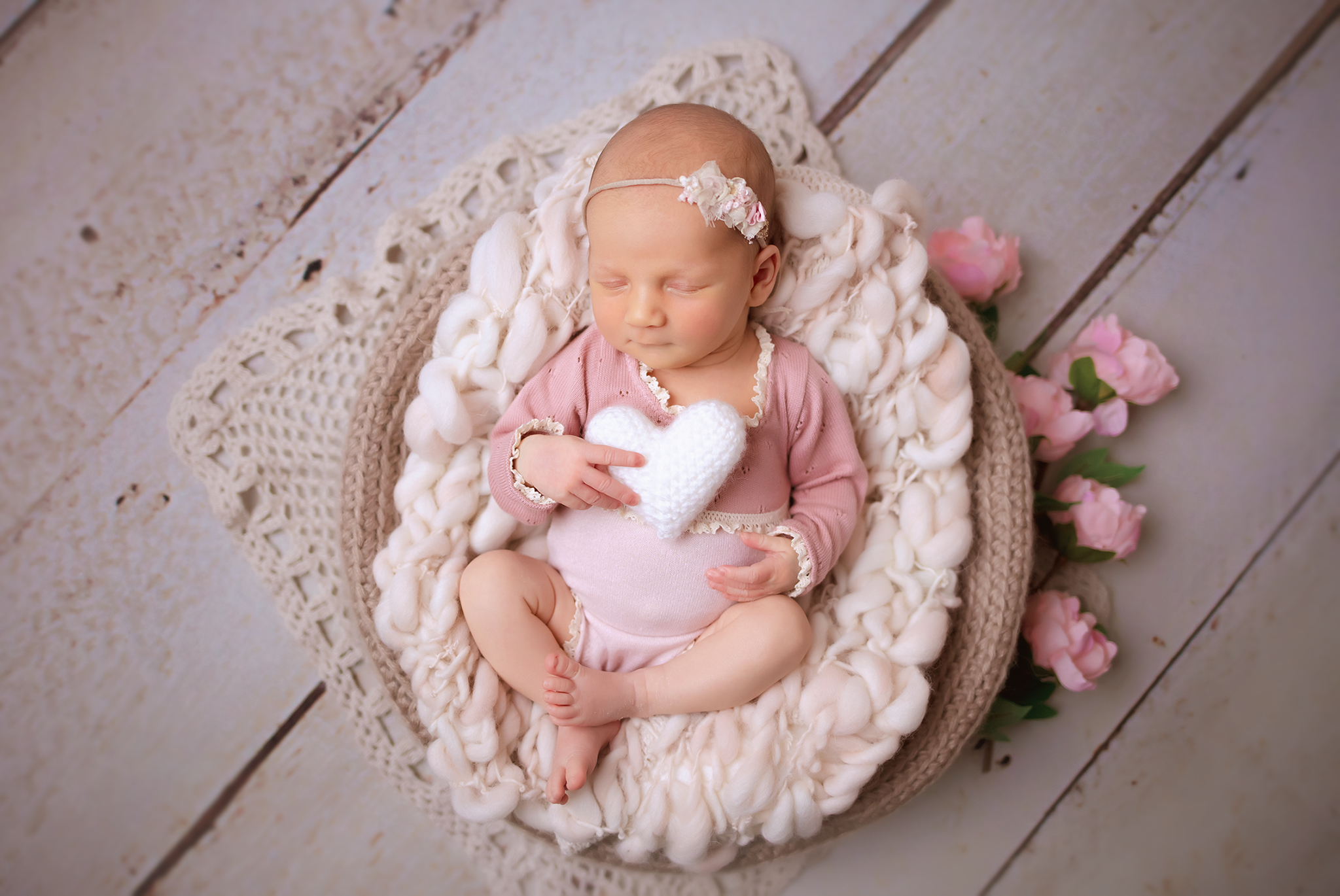 Amelia-fotografia-noworodkowa-gdynia-gdańsk-trójmiasto-sopot-sesja-zdjęciowa-noworodkowa