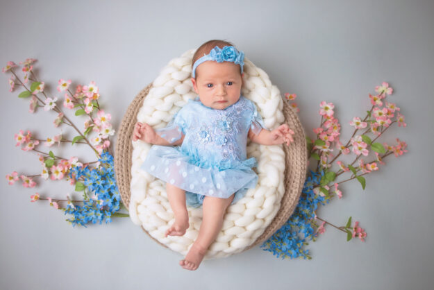 Maja-fotografia-noworodkowa-gdynia-gdańsk-trójmiasto-sopot-sesja-zdjęciowa-noworodkowa