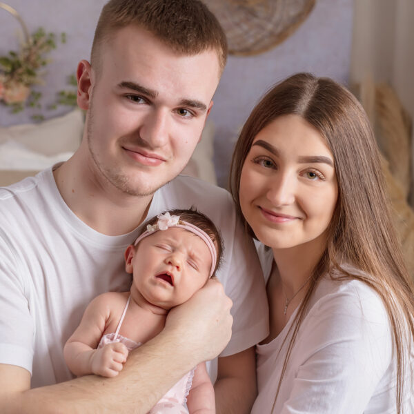 Marcelinka-fotografia-noworodkowa-gdynia-gdańsk-trójmiasto-sopot-sesja-zdjęciowa-noworodkowa