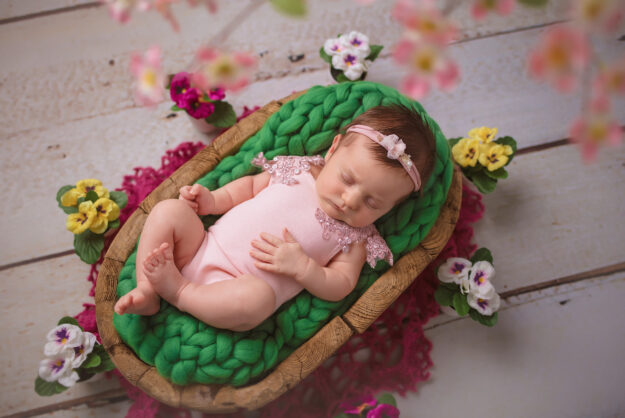 Marcelinka-fotografia-noworodkowa-gdynia-gdańsk-trójmiasto-sopot-sesja-zdjęciowa-noworodkowa