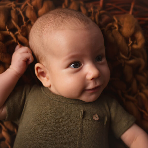 Mikael-fotografia-noworodkowa-gdynia-gdańsk-trójmiasto-sopot-sesja-zdjęciowa-noworodkowa