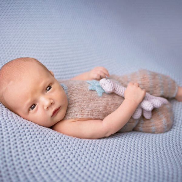 Wojtuś-fotografia-noworodkowa-gdynia-gdańsk-trójmiasto-sopot-sesja-zdjęciowa-noworodkowa