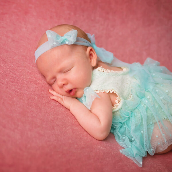 Maja-fotografia-noworodkowa-gdynia-gdańsk-trójmiasto-sopot-sesja-zdjęciowa-noworodkowa