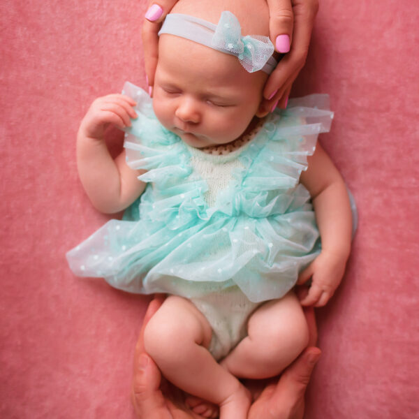 Maja-fotografia-noworodkowa-gdynia-gdańsk-trójmiasto-sopot-sesja-zdjęciowa-noworodkowa