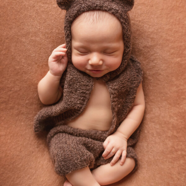 Kubuś-fotografia-noworodkowa-gdynia-gdańsk-trójmiasto-sopot-sesja-zdjęciowa-noworodkowa