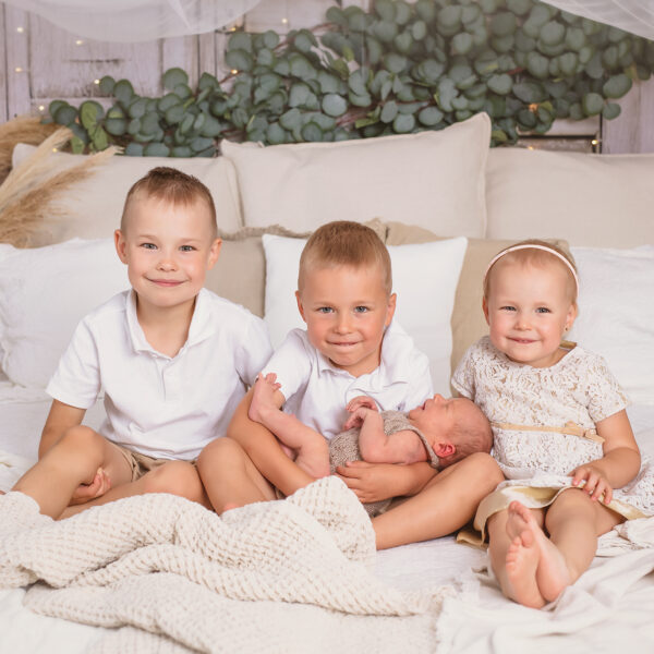 Szymcio-fotografia-noworodkowa-gdynia-gdańsk-trójmiasto-sopot-sesja-zdjęciowa-noworodkowa