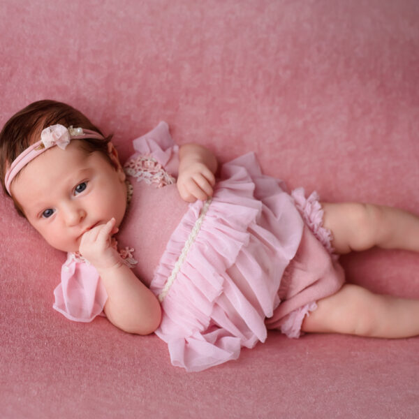 Anastazja-fotografia-noworodkowa-gdynia-gdańsk-trójmiasto-sopot-sesja-zdjęciowa-noworodkowa