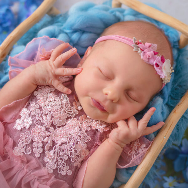 Nela-fotografia-noworodkowa-gdynia-gdańsk-trójmiasto-sopot-sesja-zdjęciowa-noworodkowa