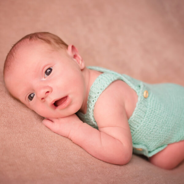 Daniel-fotografia-noworodkowa-gdynia-gdańsk-trójmiasto-sopot-sesja-zdjęciowa-noworodkowa