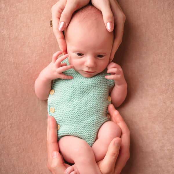 Daniel-fotografia-noworodkowa-gdynia-gdańsk-trójmiasto-sopot-sesja-zdjęciowa-noworodkowa