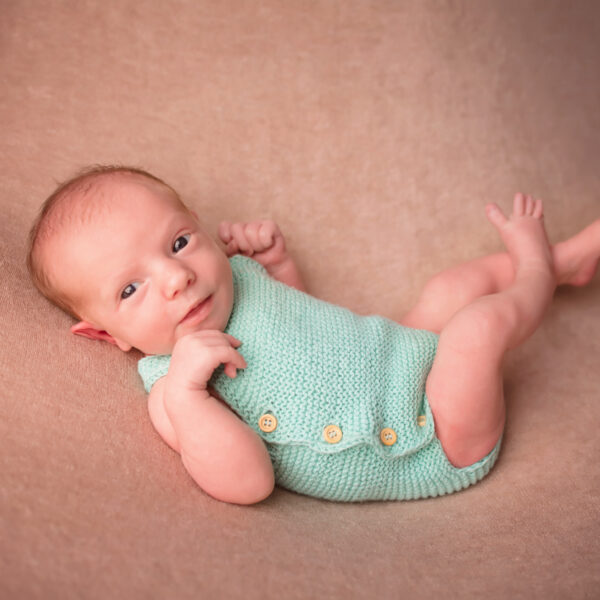 Daniel-fotografia-noworodkowa-gdynia-gdańsk-trójmiasto-sopot-sesja-zdjęciowa-noworodkowa