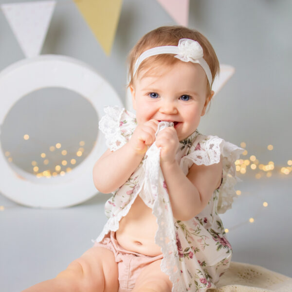 Mia-fotografia-noworodkowa-gdynia-gdańsk-trójmiasto-sopot-sesja-zdjęciowa-noworodkowa